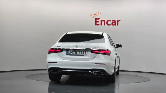 Mercedes-Benz E-Class W213 E220d 4MATIC AMG Line 2021 4