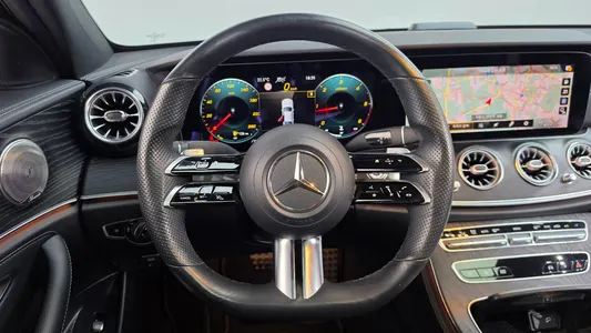 Mercedes-Benz E-Class W213 E220d 4MATIC AMG Line 2021 13