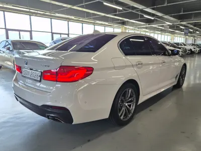 BMW 5 Series (G30) 530i M 2018 4