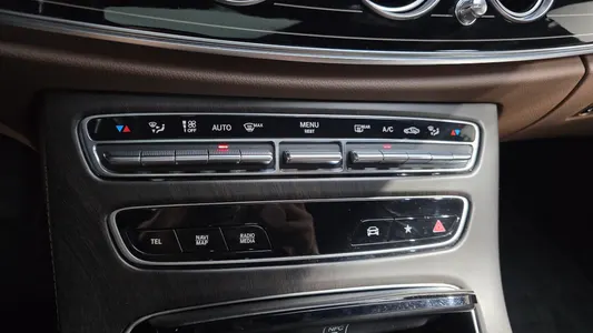Mercedes-Benz E-Class W213 E450 4MATIC 2021 32