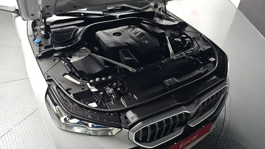 BMW 5 Series (G60) 530i xDrive M 2025 6
