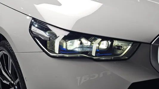 BMW 5 Series (G60) 530i xDrive M 2025 22
