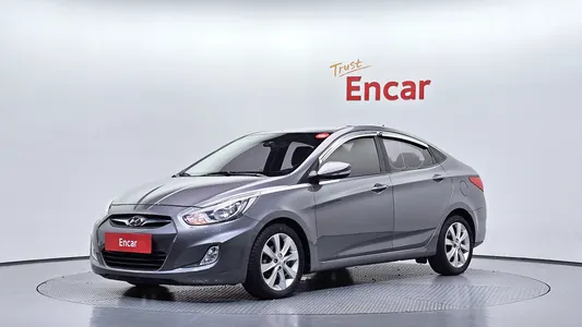 Hyundai () 1.6 VGT 2013