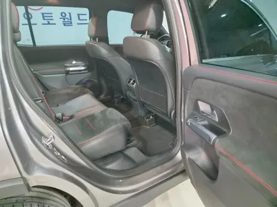 Mercedes-Benz GLB-Class X247 GLB250 4MATIC 2023 9