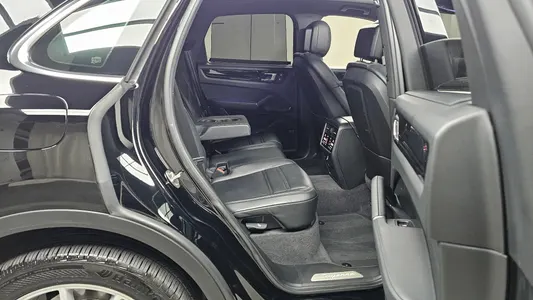 Porsche (PO536) 3.0 E- 2022 10