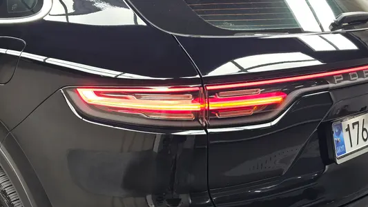 Porsche (PO536) 3.0 E- 2022 23