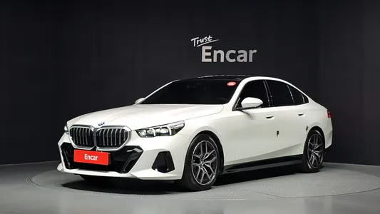 BMW 5 Series (G60) 520i M 2026