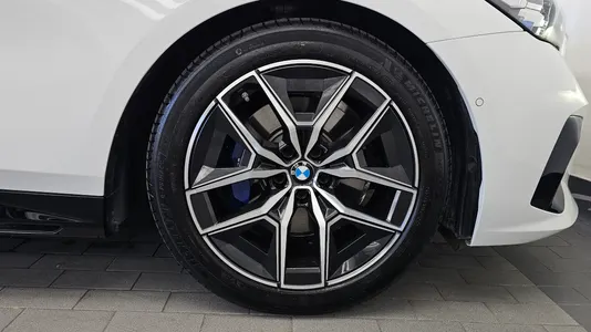 BMW 5 Series (G60) 520i M 2026 21