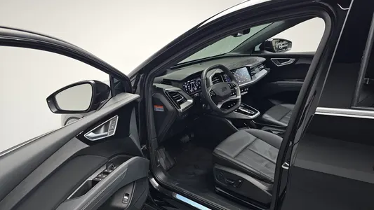 Audi Q4 e- (F4) 45 2025 10