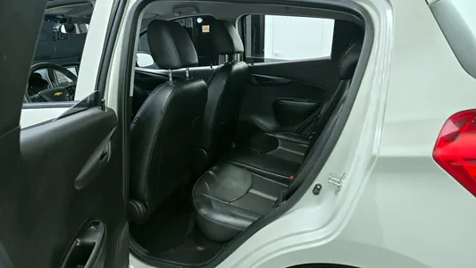 Chevrolet Spark LT 2019 13