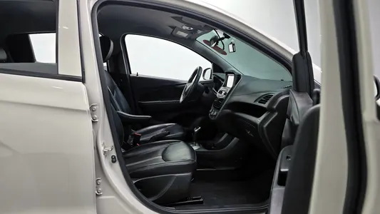 Chevrolet Spark LT 2019 10