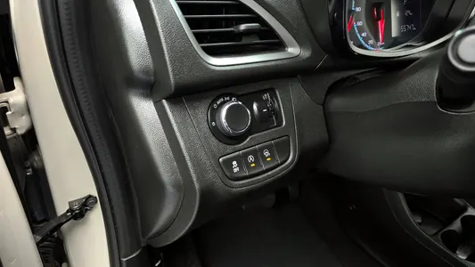 Chevrolet Spark LT 2019 17