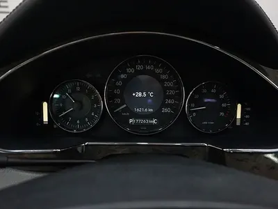 Mercedes-Benz CLS-Class W219 CLS350 2008 8