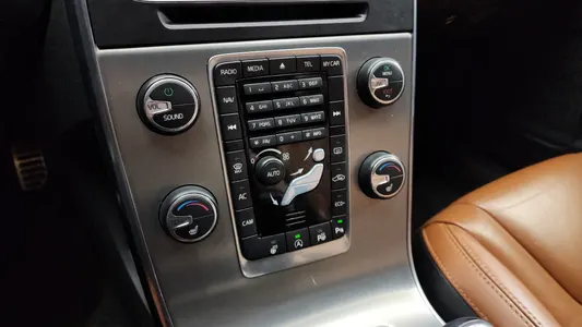 Volvo S60 T5 2014 17