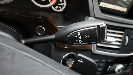 Mercedes-Benz E-Class W212 E200 CGI 2012 9