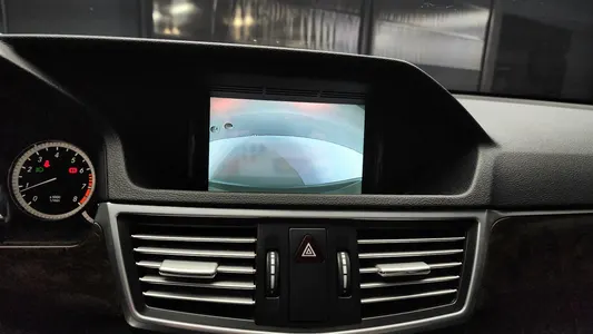 Mercedes-Benz E-Class W212 E200 CGI 2012 15