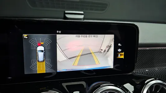 Mercedes-Benz GLB-Class X247 AMG GLB35 4MATIC 2022 14