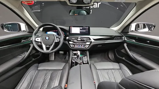 BMW 5 Series (G30) 530i xDrive 2020 7