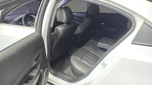 Chevrolet 크루즈 1.8 LTZ+ 2013 11