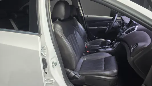 Chevrolet 크루즈 1.8 LTZ+ 2013 12
