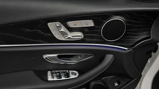 Mercedes-Benz E-Class W213 E250 2023 18