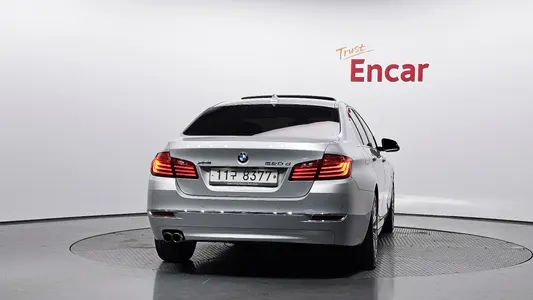 BMW 5 Series (F10) 520d xDrive 2015 4