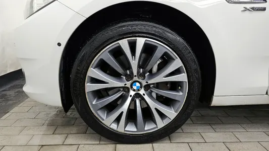 BMW 5 Series GT (F07) GT 30d xDrive 2012 5