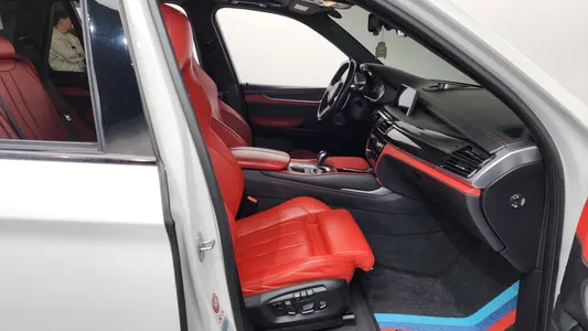 BMW X5M (F15) 4.4 2015 11