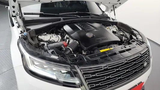 Land Rover 레인지로버 벨라 3.0 P400 HSE 2024 5