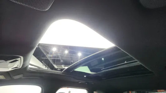 Land Rover 레인지로버 벨라 3.0 P400 HSE 2024 17