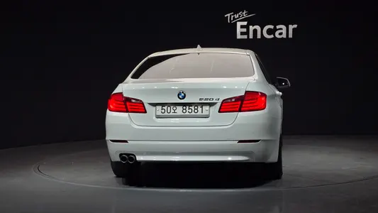 BMW 5 Series (F10) 520d 2012 4