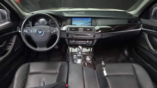 BMW 5 Series (F10) 520d 2012 7