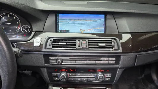 BMW 5 Series (F10) 520d 2012 15