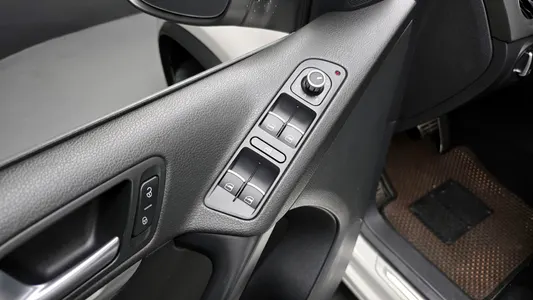 Volkswagen 티구안 2.0 TDI R- 2013 17