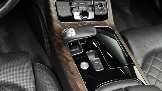 Audi A8 65 TFSI LWB 2016 9