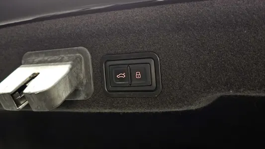 Audi A8 65 TFSI LWB 2016 19