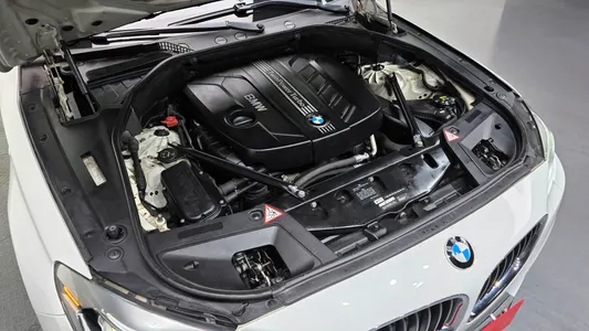 BMW 5 Series GT (F07) GT ED Edition 2014 6
