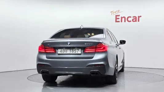 BMW 5 Series (G30) 520d xDrive M 2017 4