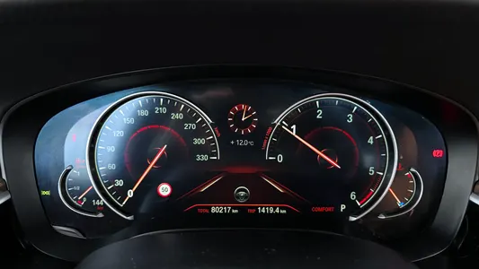 BMW 5 Series (G30) 520d xDrive M 2017 8