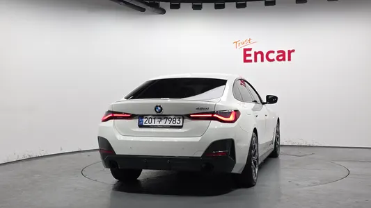 BMW 4 Series (G22) 420i M 2024 4