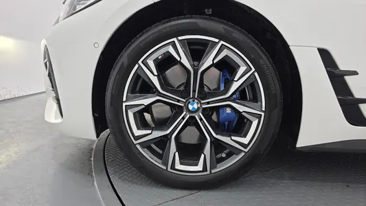 BMW 4 Series (G22) 420i M 2024 5