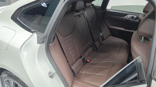BMW 4 Series (G22) 420i M 2024 12