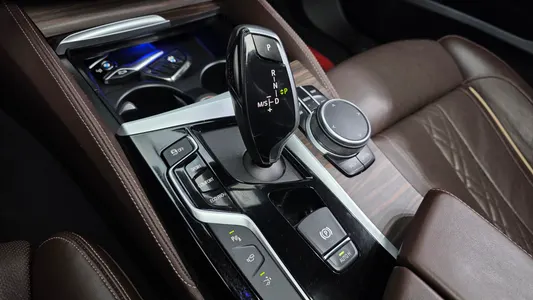 BMW 6 Series GT (G32) 620d M 2019 9