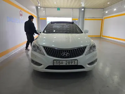 Hyundai Grandeur HG HG300 2013