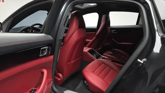 Porsche (971) 2.9 AWD 2021 11