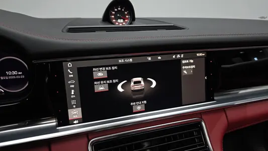 Porsche (971) 2.9 AWD 2021 17
