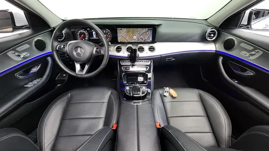 Mercedes-Benz E-Class W213 E200 2017 7