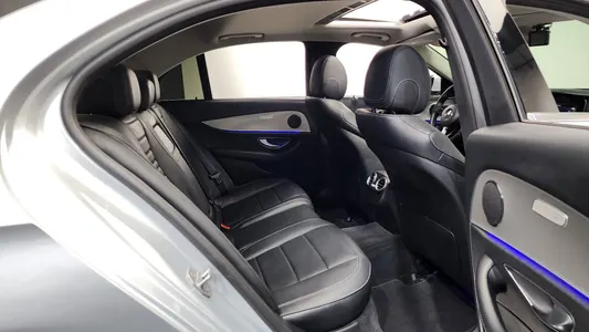 Mercedes-Benz E-Class W213 E200 2017 12