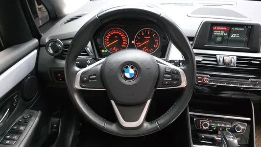 BMW 2 Series Tourer (F45) 2018 13