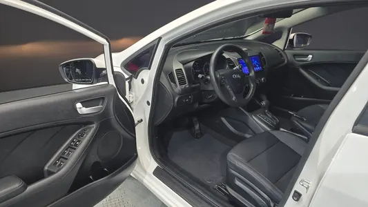 Kia K3 2014 10